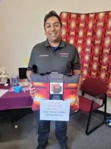 Amazing Race 2022 Dr. Raj with Door Prize Providence Chiro